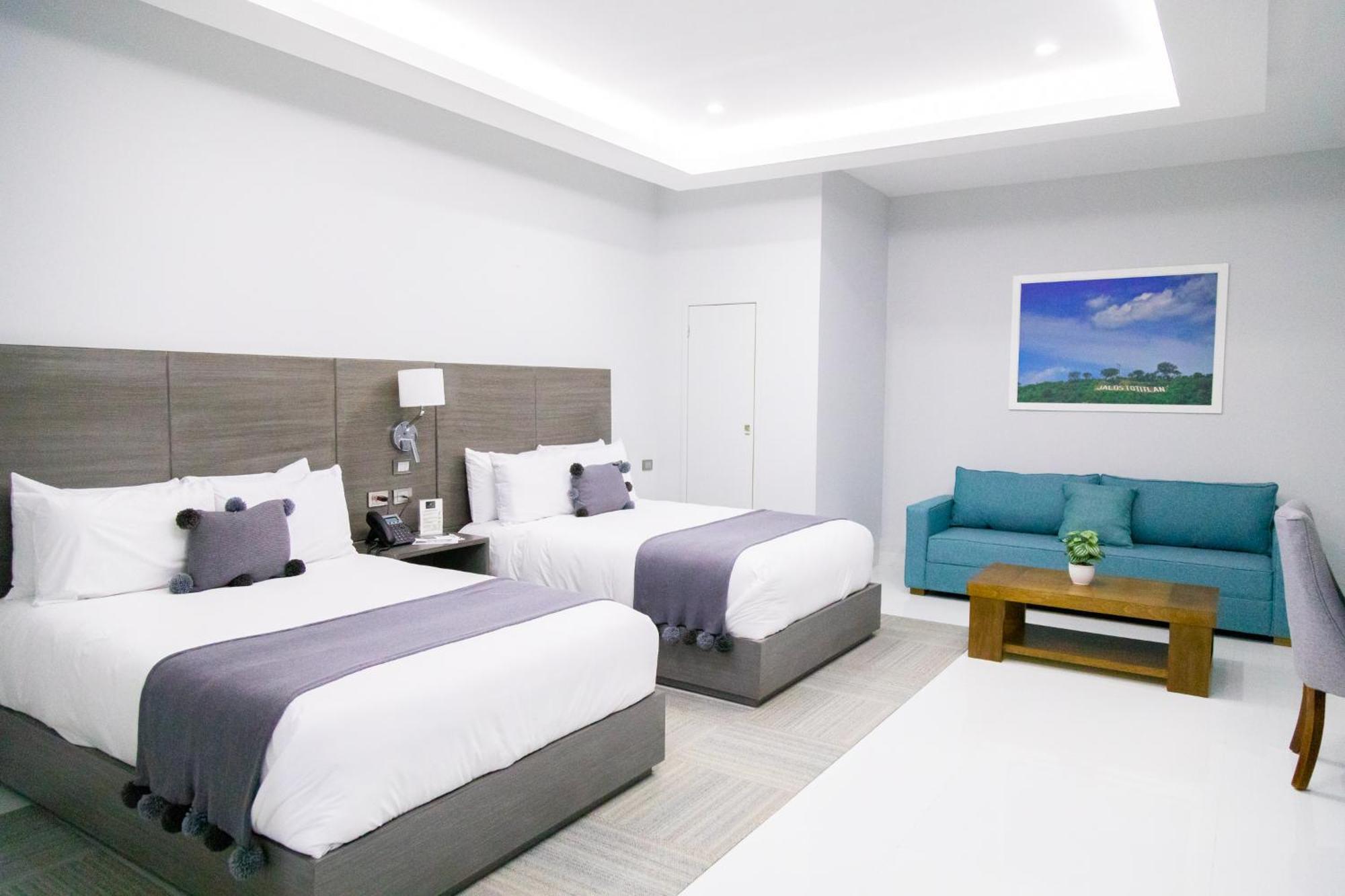Hotel Gralta Jalostotitlan Kültér fotó