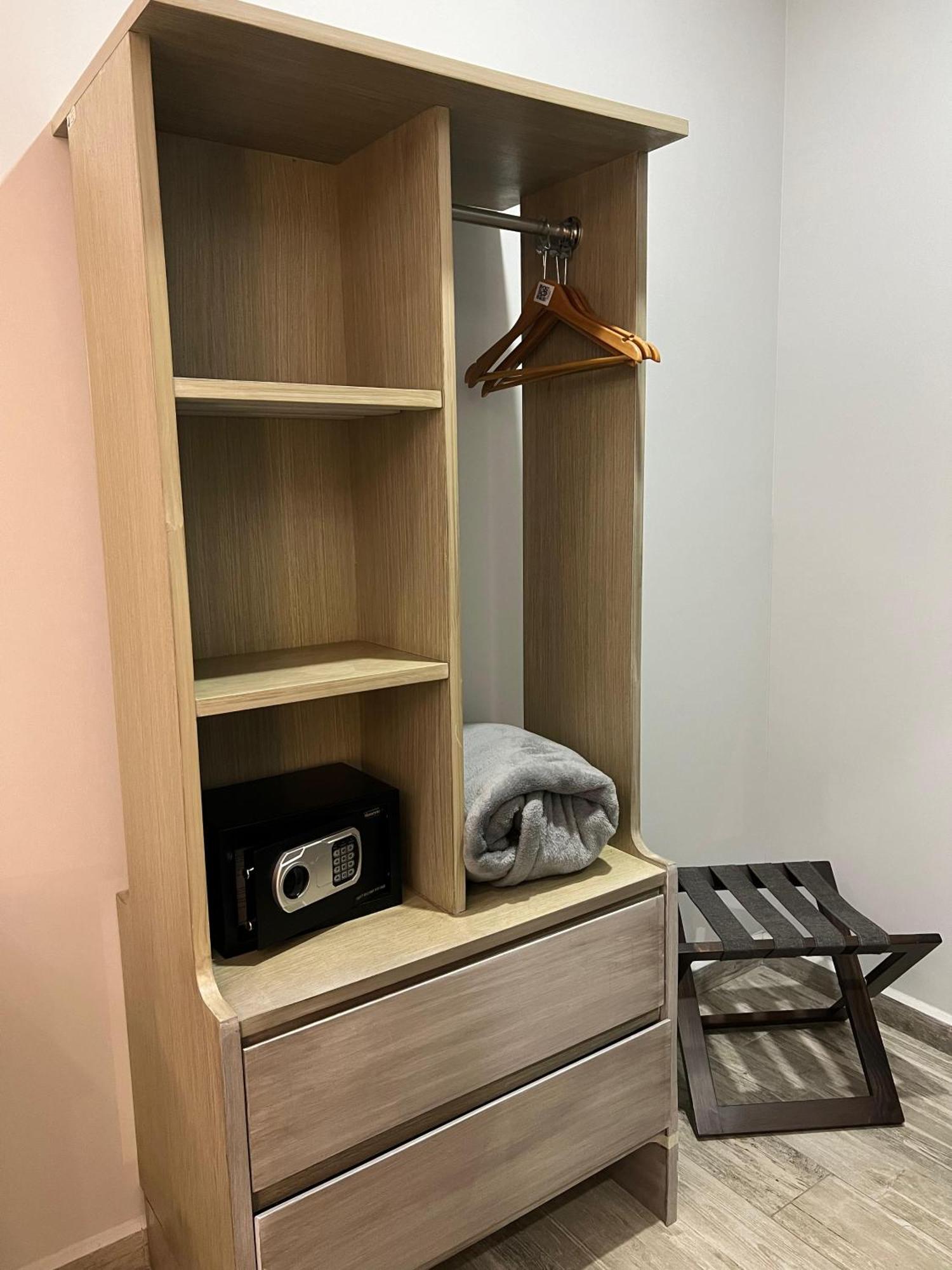 Hotel Gralta Jalostotitlan Kültér fotó