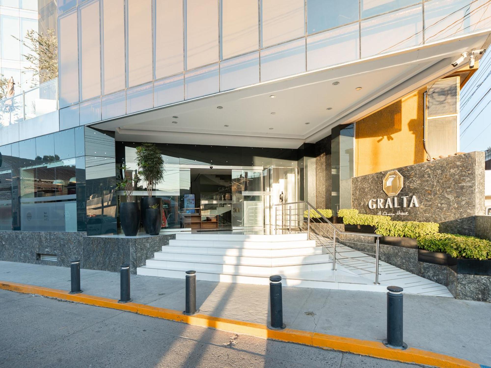 Hotel Gralta Jalostotitlan Kültér fotó